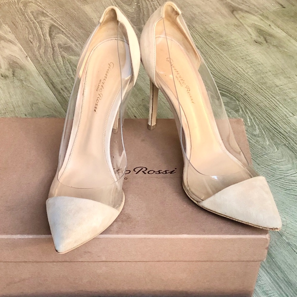 SOLD!!! Gianvito Rossi Plexi Pump